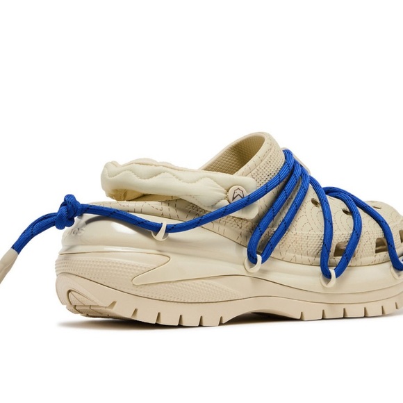 Rauw Alejandro Crocs - Picture 3 of 5